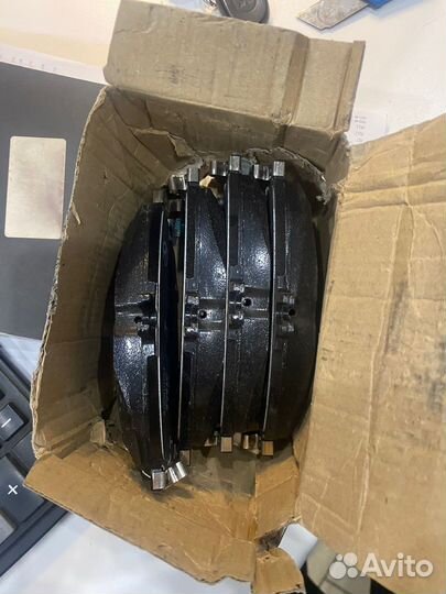 Колодки тормозные передние mercedes