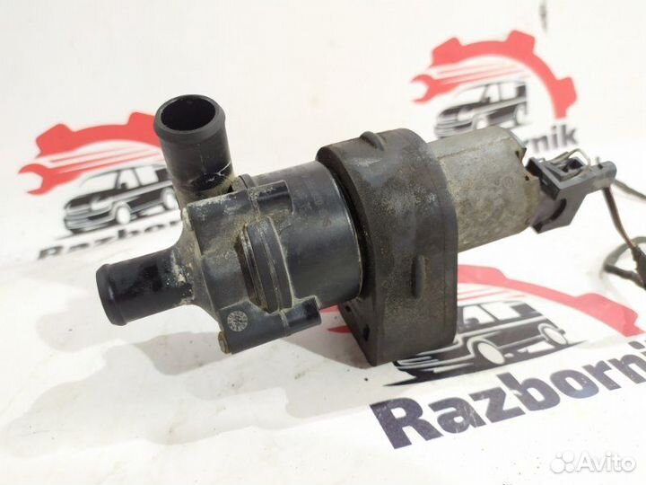 Помпа печки Mercedes Vito W639 2.1D 2006