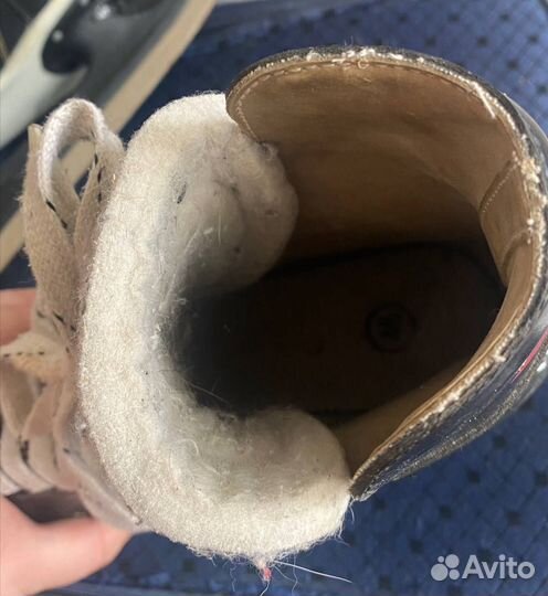 Коньки хоккейные