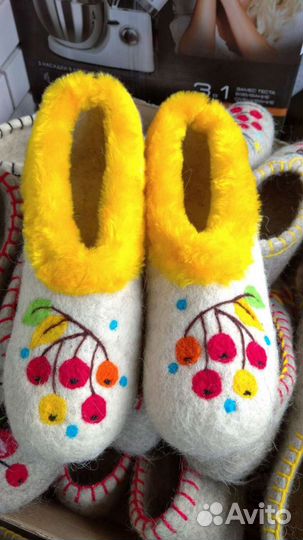 Домашние тапочки из овечьей шерсти