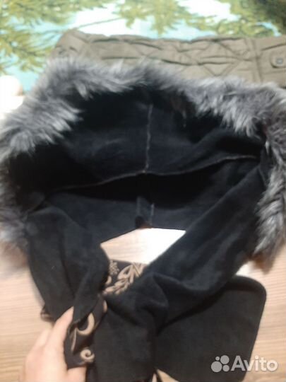 Капюшон с мехом и шарфы вместе очень тёплые