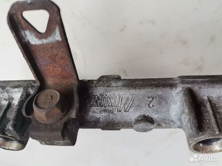 Топливная рейка на Mitsubishi Lancer 9 4G18