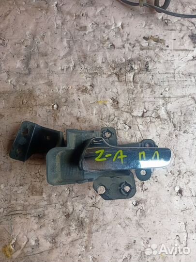 Ручка внутренняя передняя левая Opel Zafira A