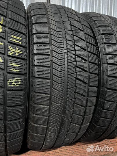Bridgestone Blizzak VRX 215/55 R17 94Q