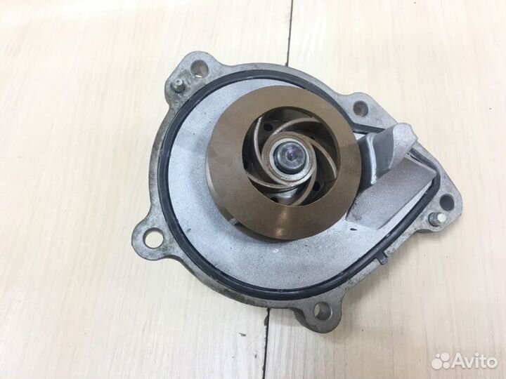 Помпа Bmw 3 F30