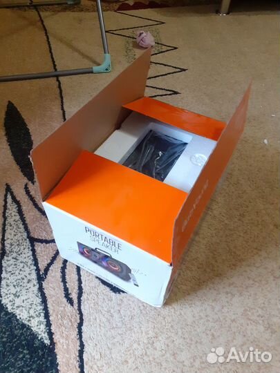 Продам блютуз bluetooth колонку