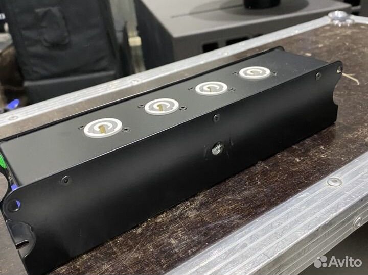 Дистрибьютор питания neutrik powercon