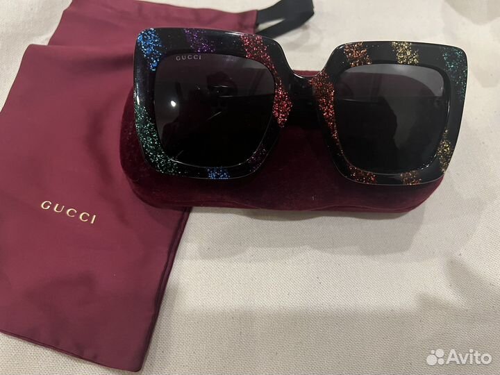 Солнечные очки gucci