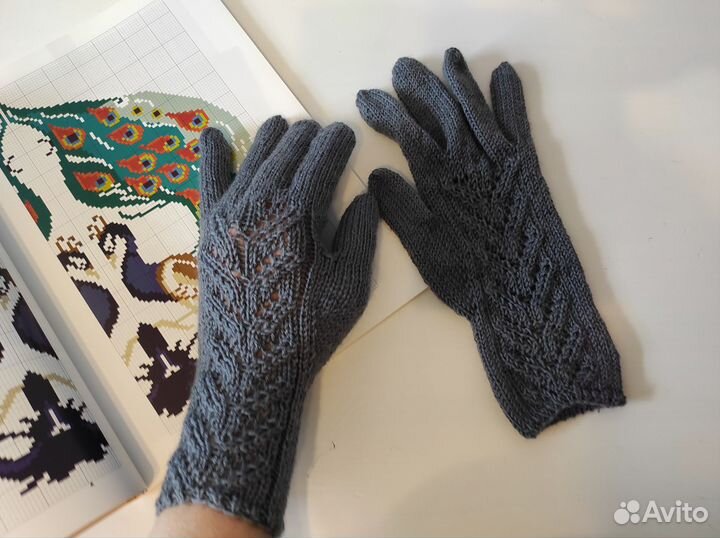 Перчатки спицами в наличии