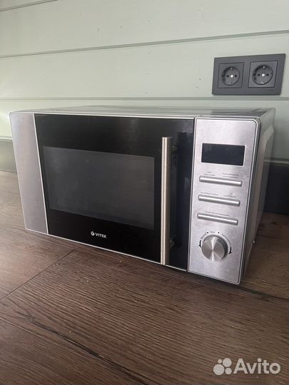 Микроволновая печь Vitek VT- 1652 SR