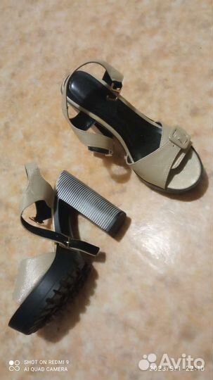 Босоножки 37