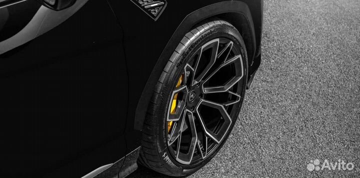 Кованые диски R23 для Lamborgini urus