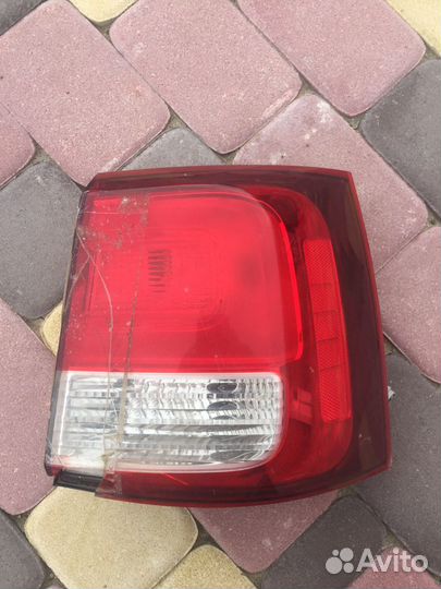 Задний правый фонарь kia sorento-2 92402-2P520
