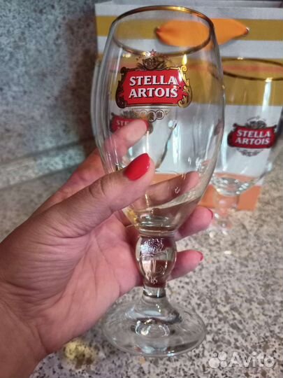 Пивные бокалы на ножке Стелла Артуа