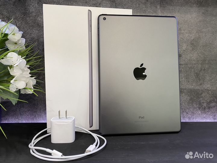 iPad (8-го поколения) Wi-Fi A2270 32GB