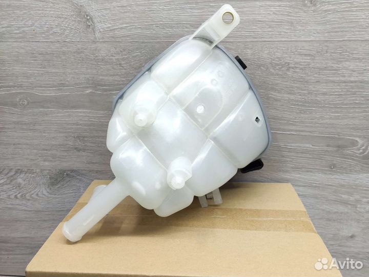 Расширительный бачок Mercedes-Benz ML 164