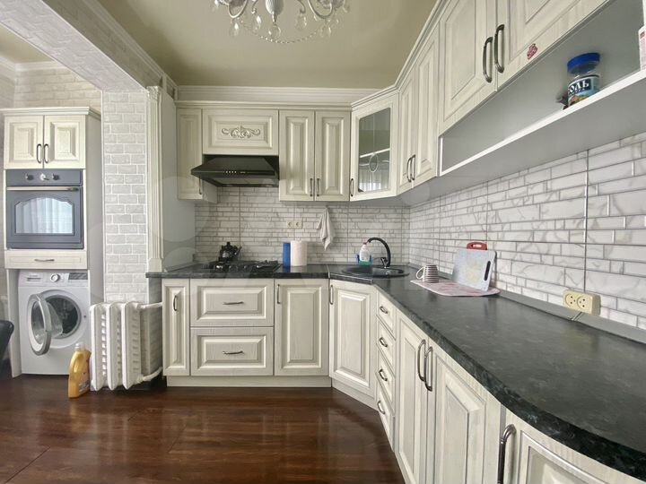2-к. квартира, 50 м², 4/5 эт.