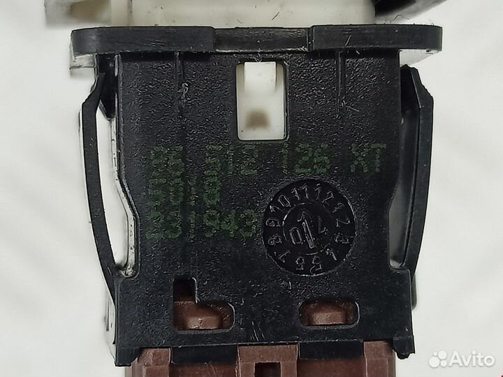 Кнопка парктроника Peugeot 607 рест. 2005 6590E6