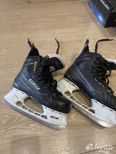 Хоккейные коньки bauer