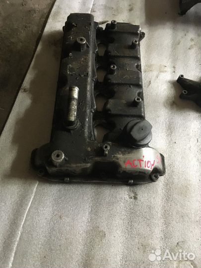 Крышка головки блока (клапанная)