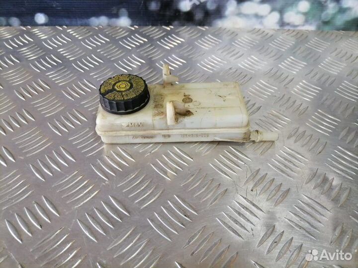 Бачок тормозной жидкости Peugeot 308 1.6 2007-2013