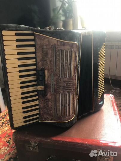 Аккордеон Красный партизан