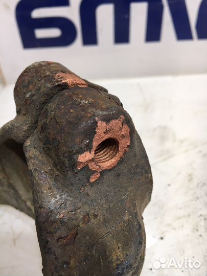 Крепление амортизатора infiniti м35