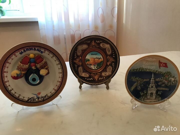 Сувенирные тарелки