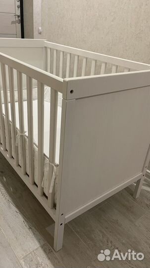 Детская кроватка IKEA с матрасом