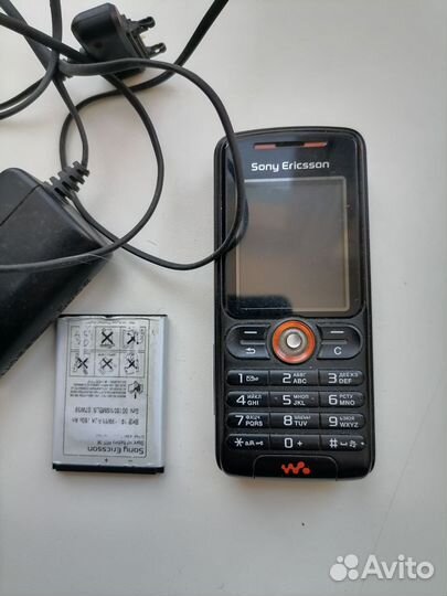 Sony Ericsson W200i