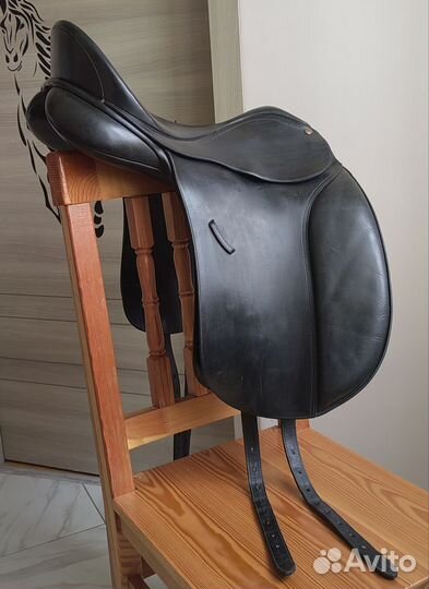 Седло выездковое Bates Caprilli 17,5/32