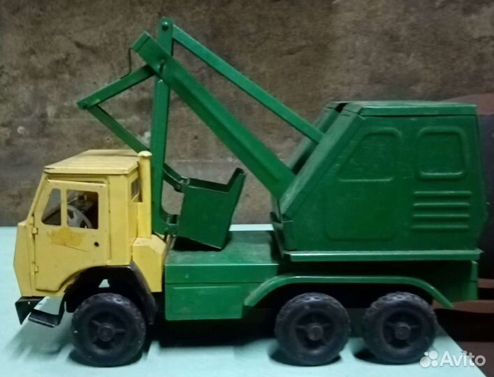 Игрушка камаз СССР, экскаватор