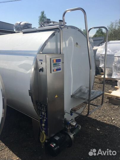 Охладитель молока закрытого типа 4000 литров