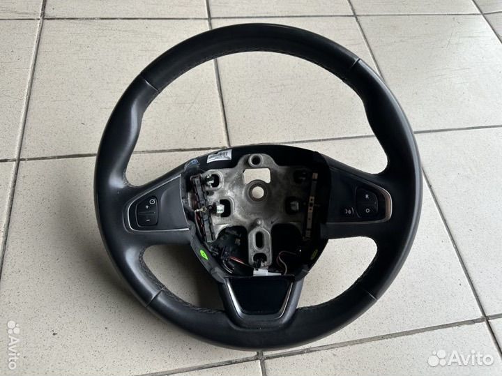 Руль Рено Клио 4 Renault Clio 4