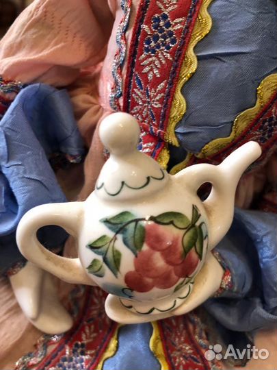 Баба на чайник