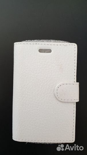 Чехлы на смартфон