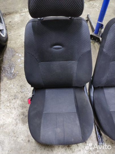 Сиденья комплект Лада Калина хетч