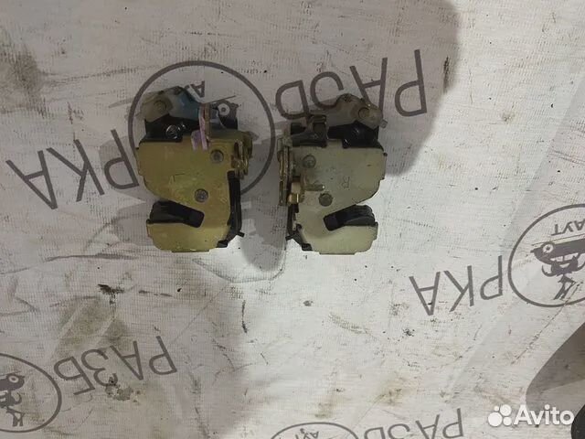 Замок двери Honda Сivic 1995