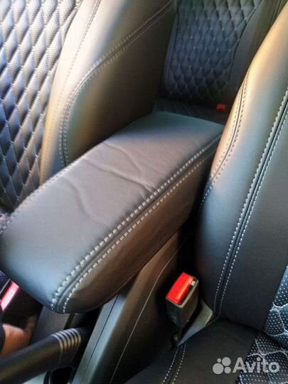 Чехлы на подлокотник Веста Лада Vesta