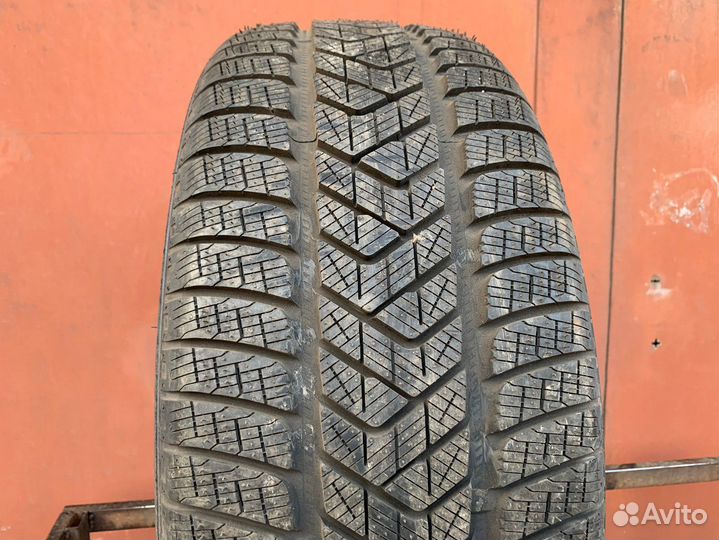 Pirelli Scorpion Winter 255/55 R19 104U