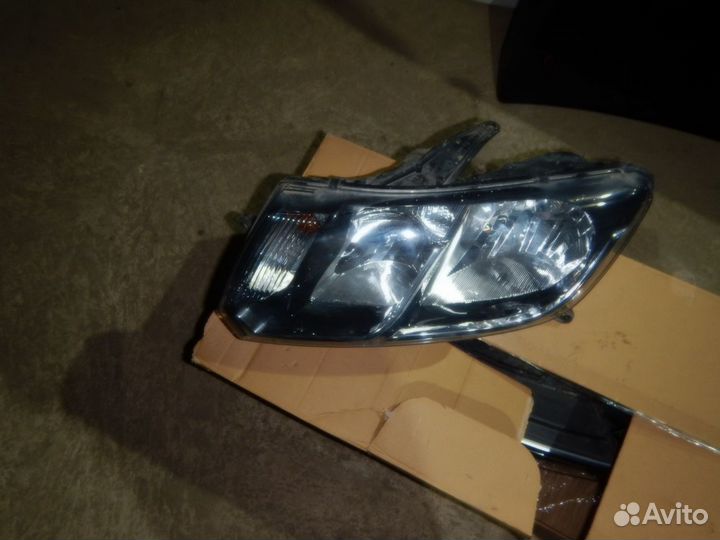 Фара левая LADA Largus 2021