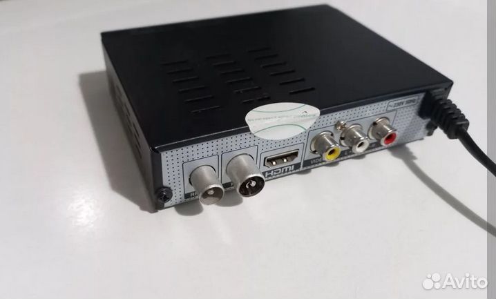 Тв приставка DVB-T2 на 20 каналов бу