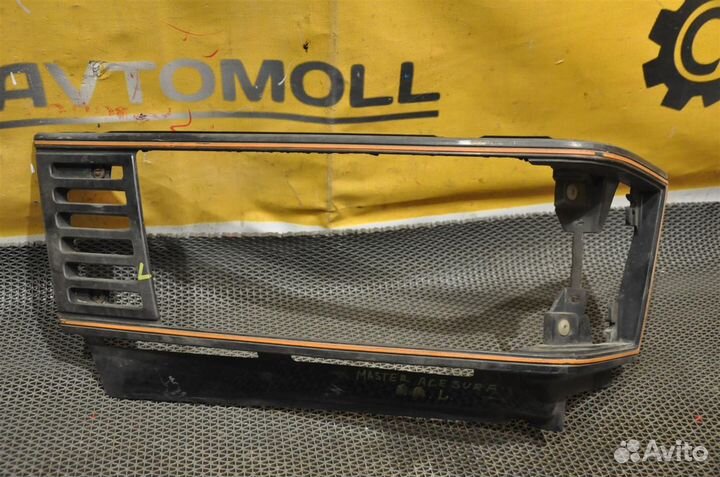 Рамка фары toyota Master Ace Surf YR20G