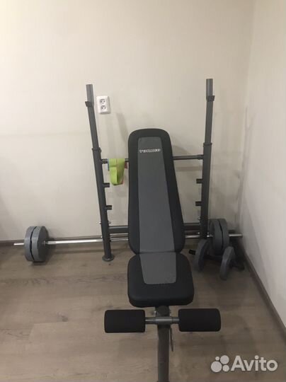 Скамья для жима со стойками и штангой бу