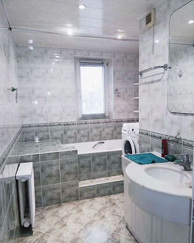 4-к. квартира, 90 м², 6/10 эт.