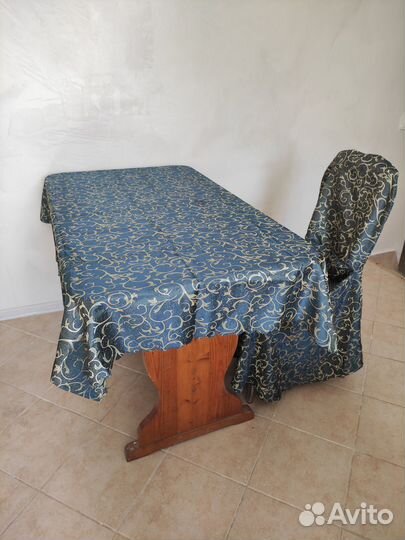 Накидки на стулья и салфетки на стол