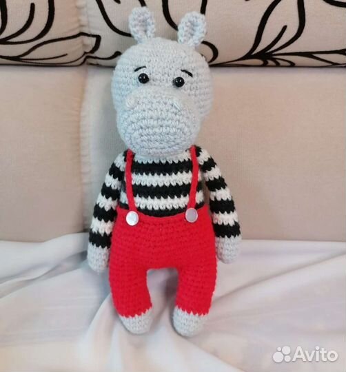 Вязаные игрушки бегемотик Боня
