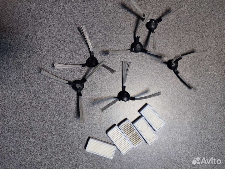 Запчасти для робота пылесоса Redmond RV-R310