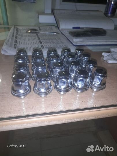 Колёсные гайки