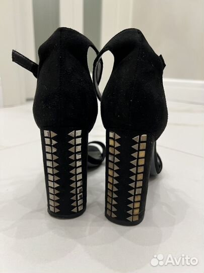 Босоножки женские 37 размер